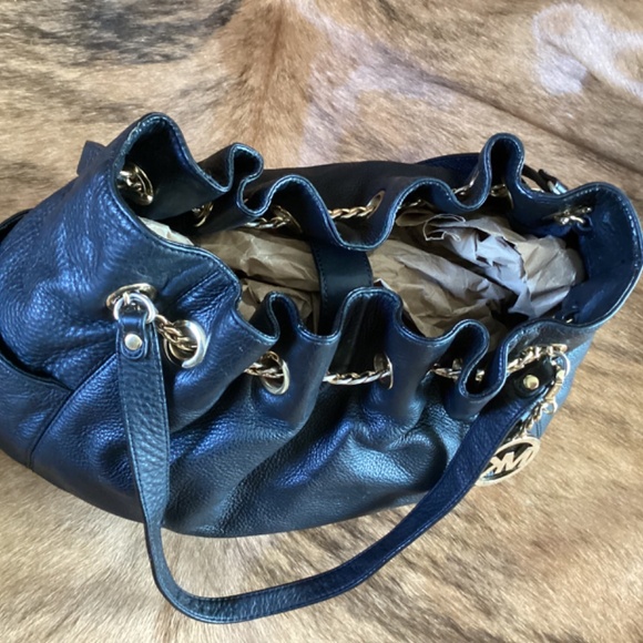 Michael Kors Black Pebbled Leather Slouch Gather Shoulder Handbag - Picture 6 of 10